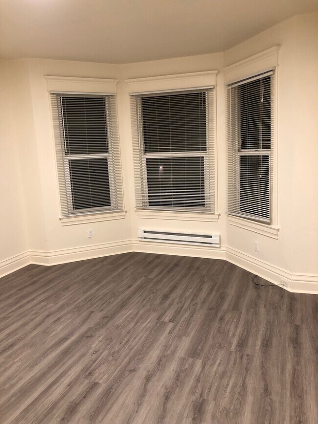 Foto del edificio - 4123 Whitman Ave N