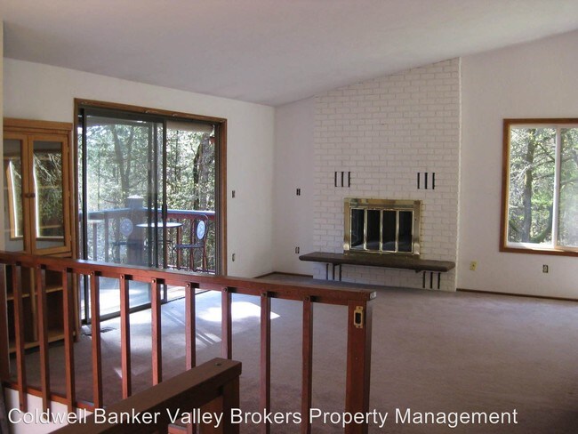 Building Photo - 3 br, 2.5 bath House - 1045 NW Overlook Drive