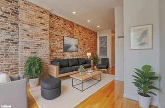 Building Photo - 273 Webster Ave