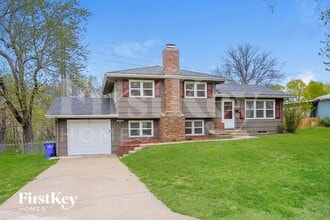 Building Photo - 10606 71st Pl