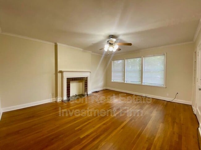 Foto del edificio - 2717 Fairfield Ave