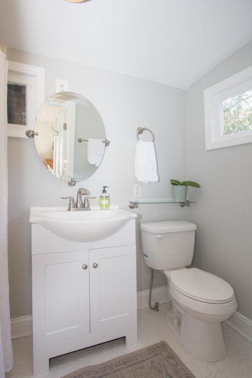 2 BD/2 BA in Harleston Village - 2 BD/2 BA in Harleston Village