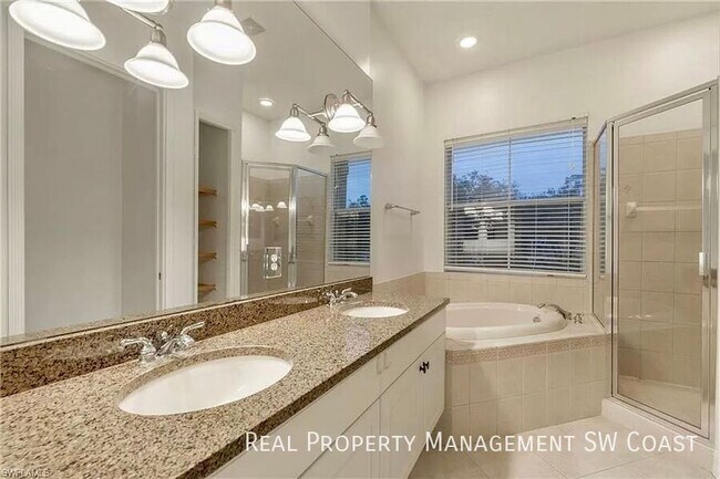 Building Photo - 7210 Bergamo Way