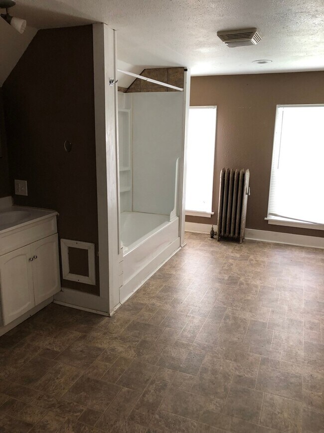 Foto del edificio - Mom's Moline