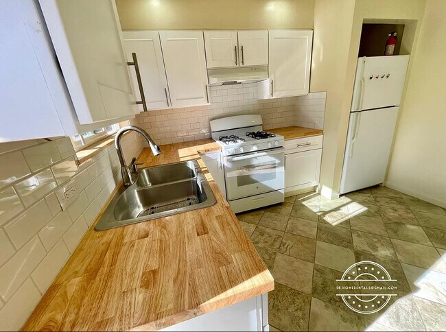 Foto del edificio - 522 W Gutierrez St