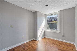 Building Photo - 319-25 N Salina St