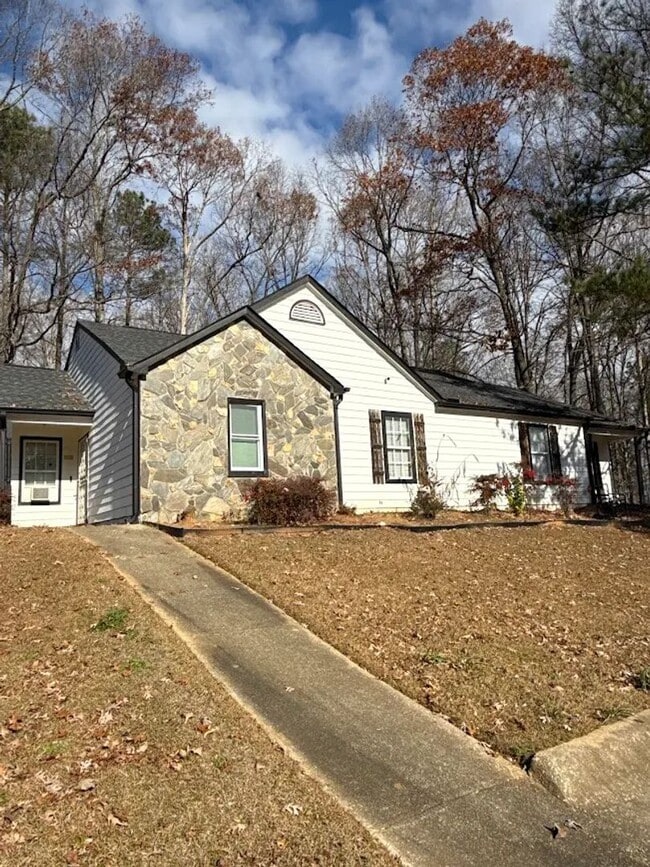 Building Photo - 5418-5420 Glen Haven Dr