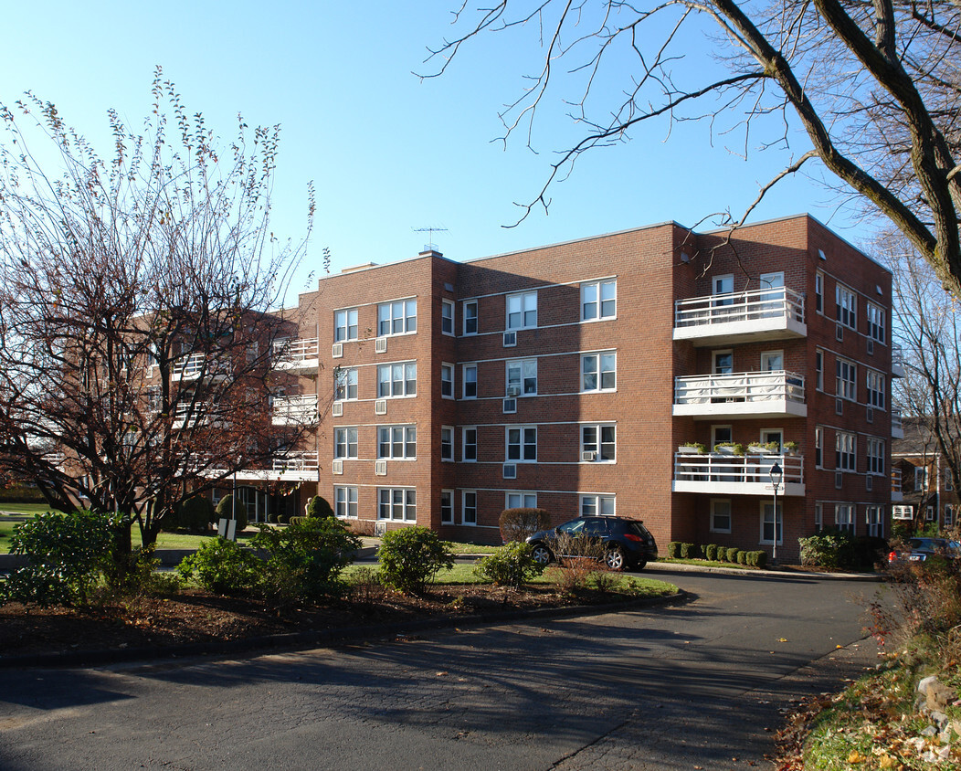 Building Photo - Fairfield House Condo