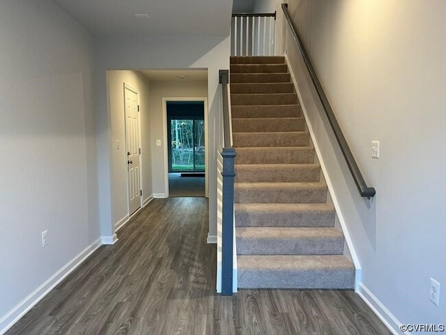 Building Photo - 583 Rivanna Hl Rd