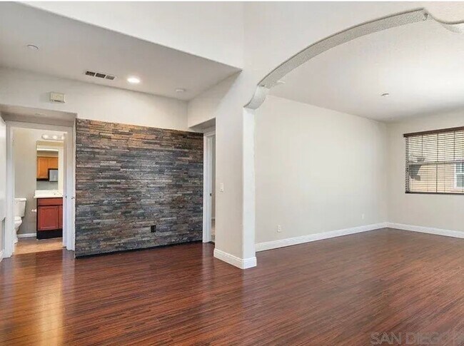 Foto del edificio - 41543 King Palm Ave