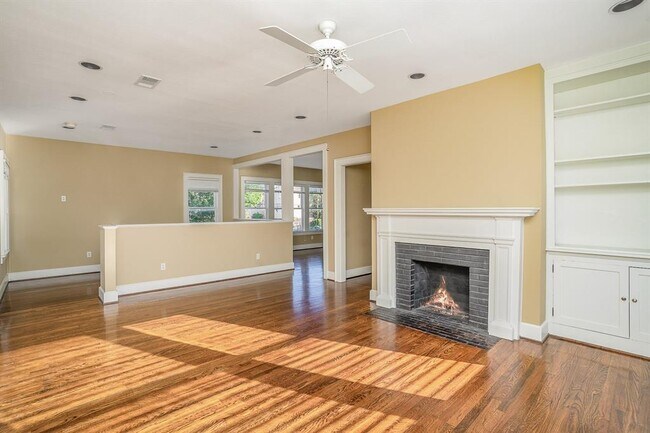 Building Photo - 4034 Bowser Ave