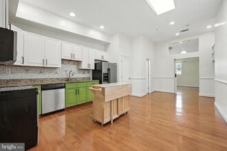 Building Photo - 408 Kennedy St NW