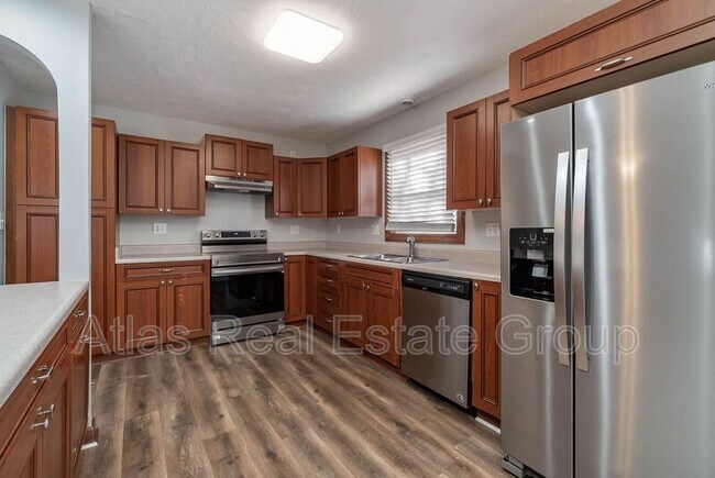 Building Photo - 6404 NW Nodaway Dr