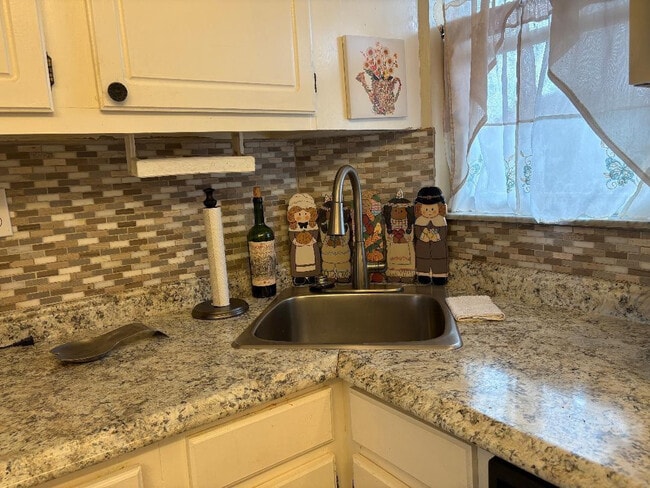 Building Photo - 8900 Washington St