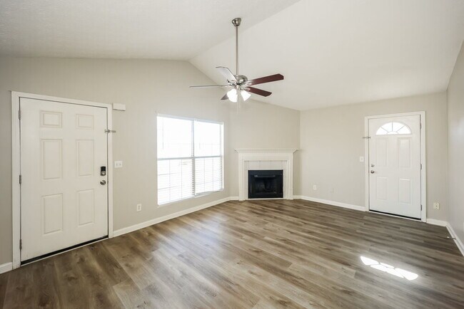 Foto del edificio - 220 Willow Springs Dr