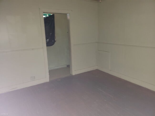 Building Photo - 2 br, 1 bath House - 127 Longfellow St Front