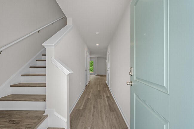 Foto del edificio - 547 Gemstone Blvd