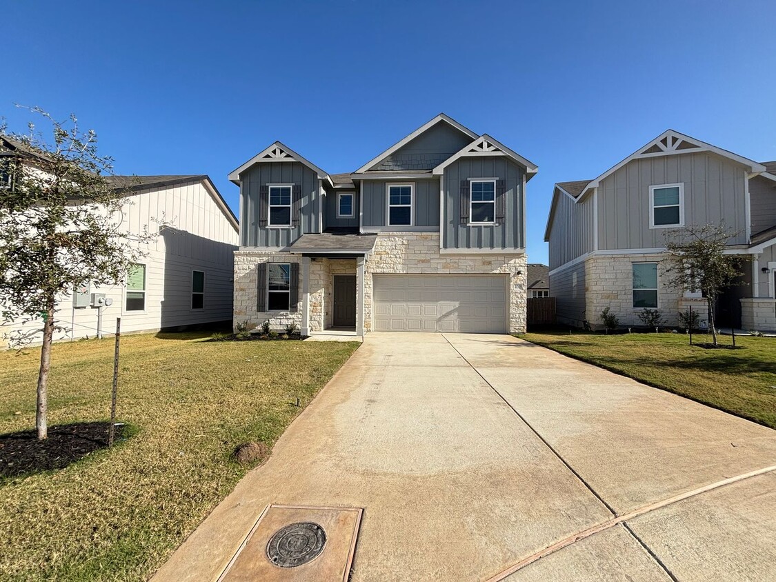 Foto principal - Stunning Brand-New Home in Navarro ISD!