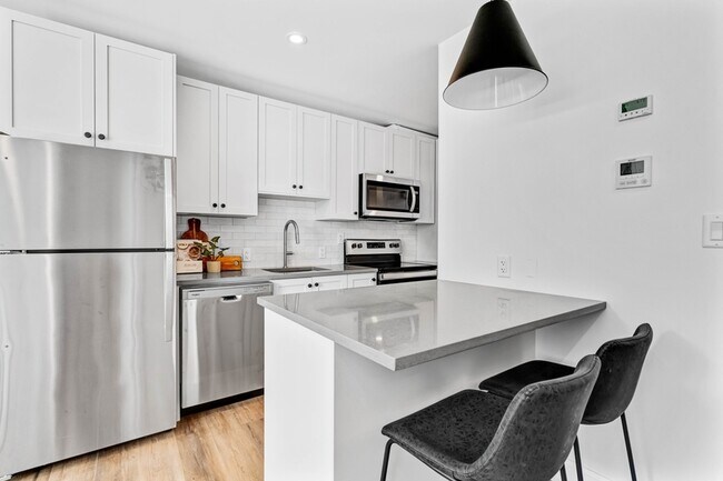 Photo du bâtiment - 153 Sanford Ave