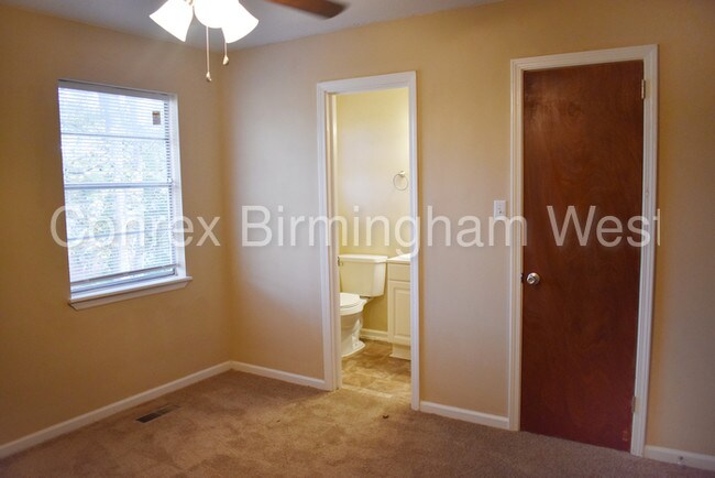 Building Photo - 1528 Carol Cir