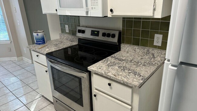 Foto del edificio - 710 Osprey Dr