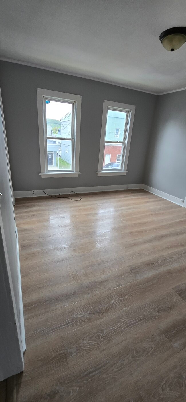 Sala de estar - 117 Bridge St