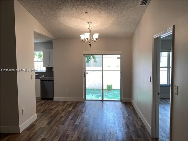 Foto del edificio - 14117 N Forest Oak Cir