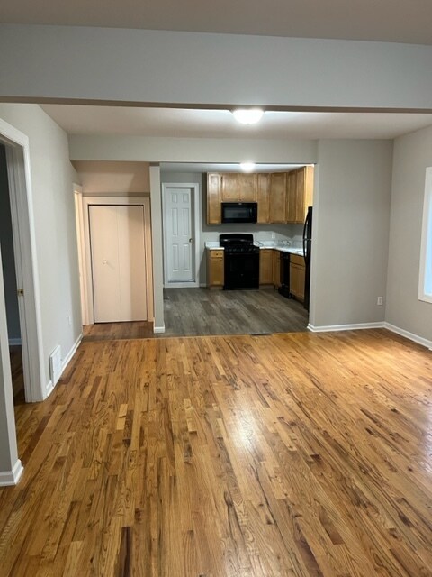 Building Photo - 35W534 Fox River Dr