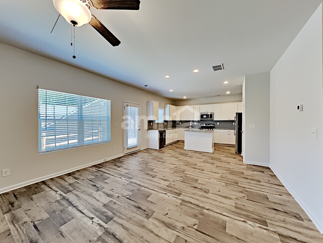 Building Photo - 356 Winston Cir