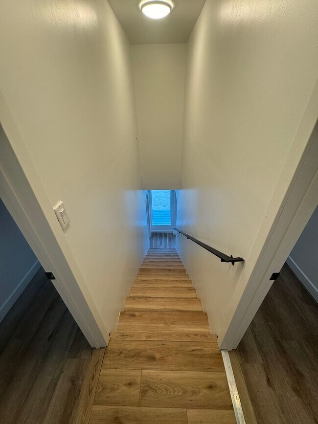 Foto del edificio - AMAZING NEW CONSTRUCTION UNIT NEAR DOWNTOWN