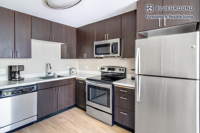 Building Photo - 839 Morrison Park Dr