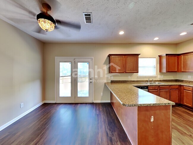 Building Photo - 1160 Shire Dr