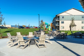 Building Photo - Stillwater Crossing