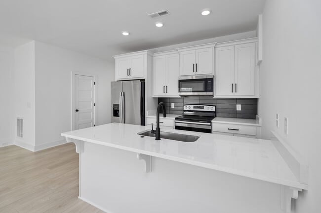 Foto del edificio - 725 Hornbuckle Rd