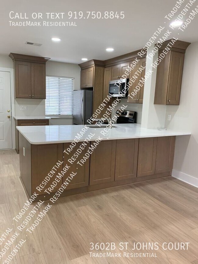 Foto del edificio - 3602 St Johns Ct