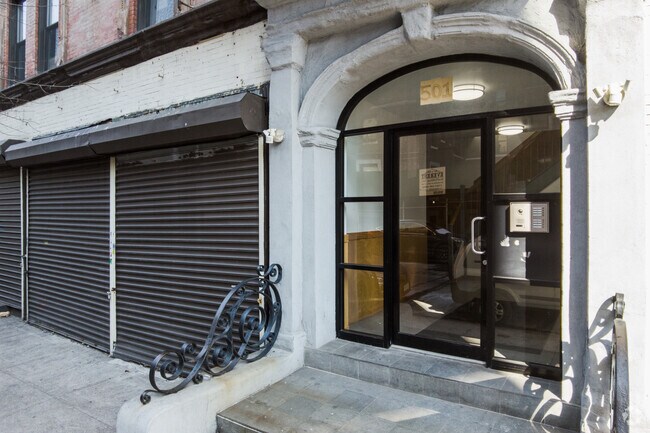 Entrance - 1624 Amsterdam Ave