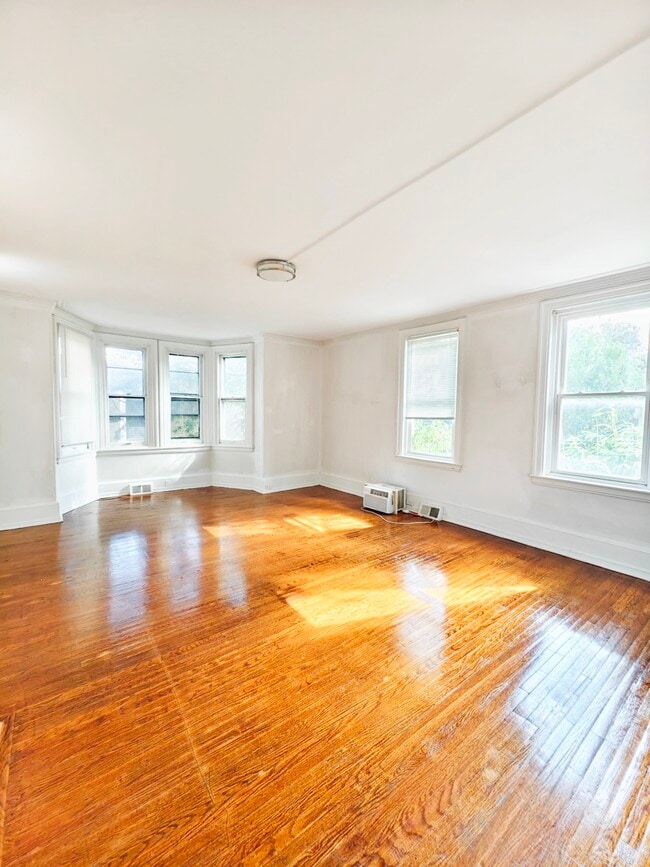 Photo - 413 N 33rd St Townhome