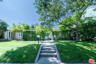 Building Photo - 942 Lincoln Blvd