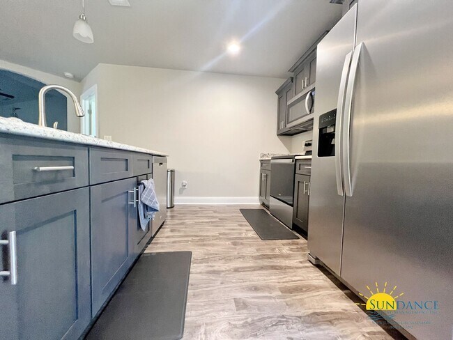 Foto del edificio - Beautiful like new Navarre home, call today!