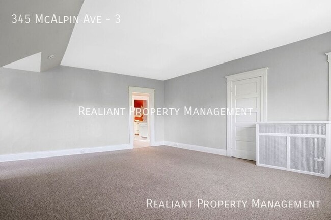 Foto del edificio - 345 McAlpin Ave