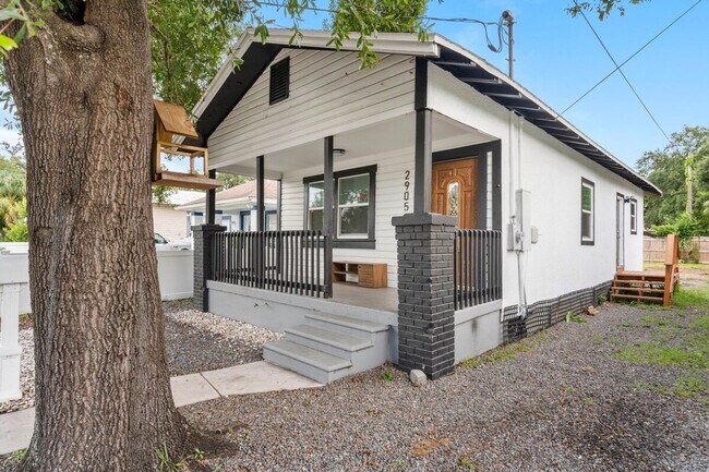 Foto del edificio - 2213 E 18th Ave