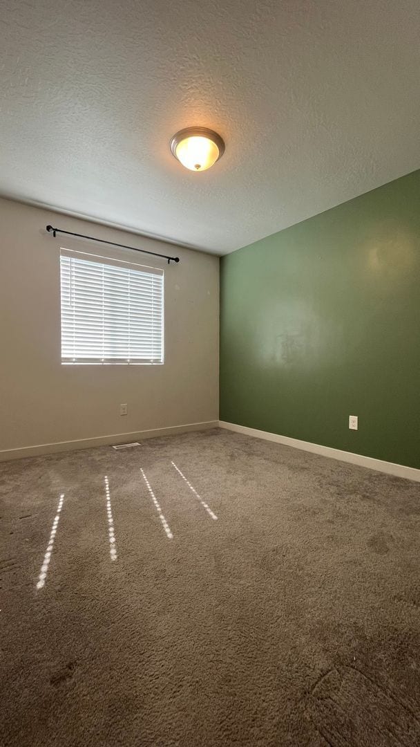 Building Photo - 3 Bedroom/2.5 Bathroom Home in Lehi