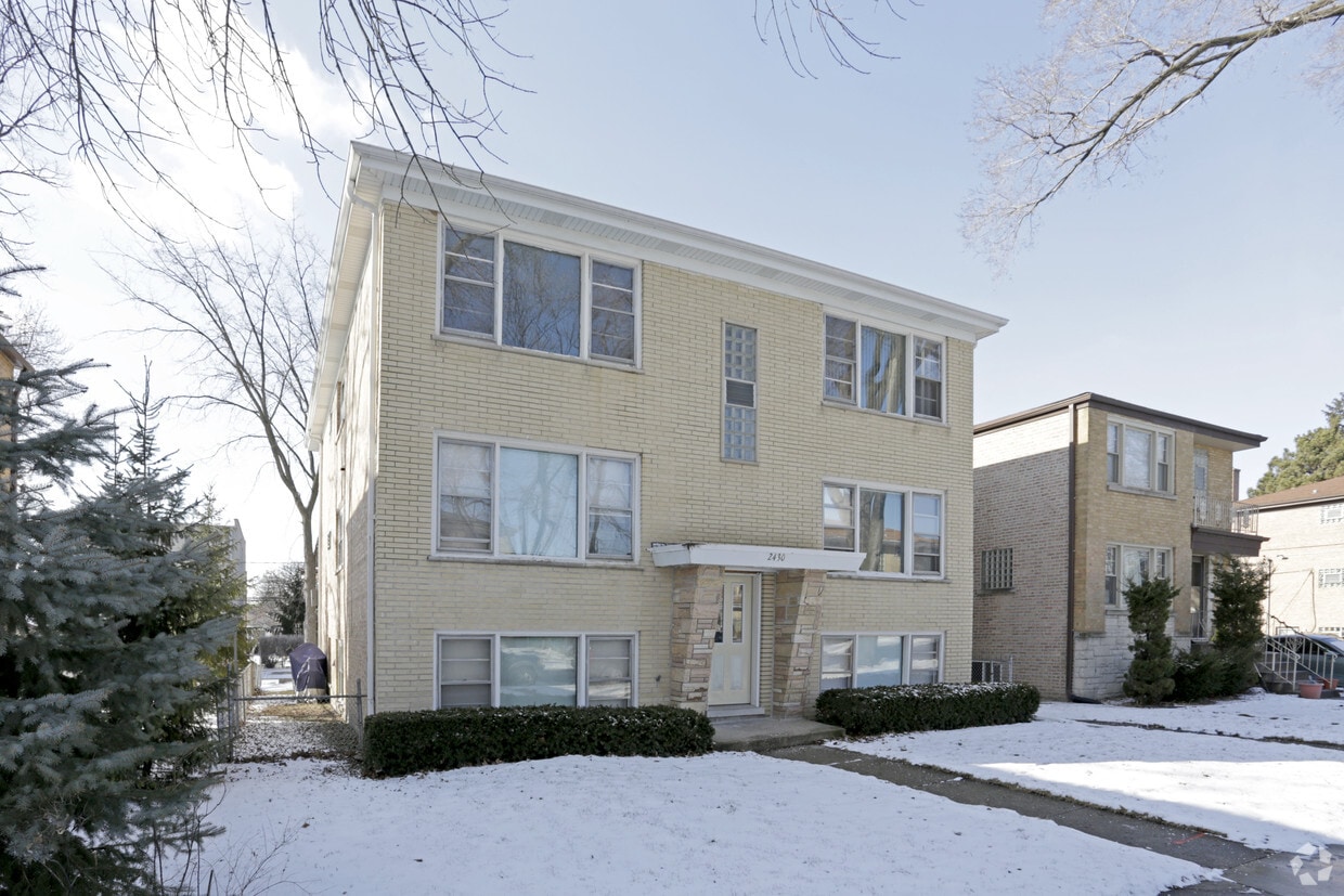 2430 N 76th Ave, Elmwood Park, IL 60707 Apartments in Elmwood Park, IL