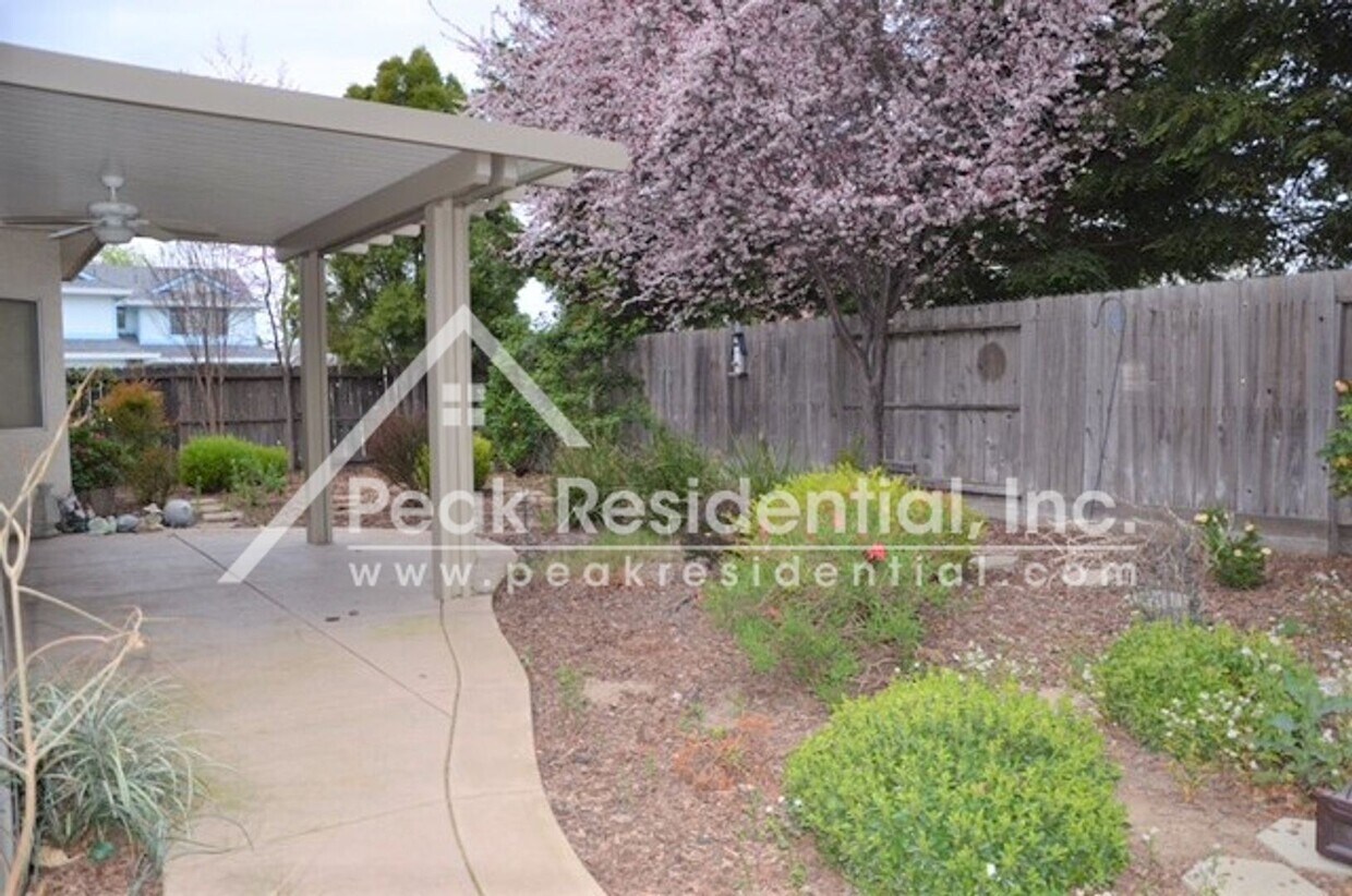 Building Photo - 3 br, 2 bath House - 7801 Melfort Way