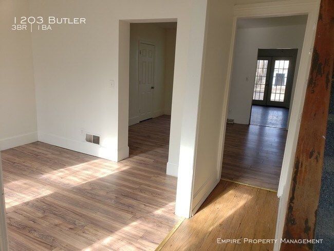 Building Photo - 3 Bedroom 1 Bath House in Easton