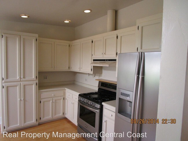 Foto del edificio - 1789 Santa Barbara Ave