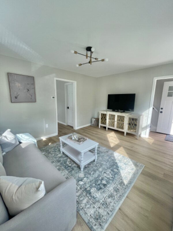 Building Photo - 24 Front St