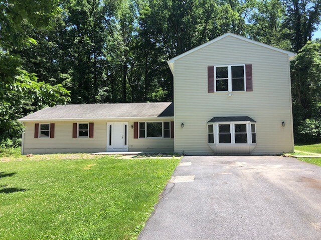 Primary Photo - 1940 Shady Ln