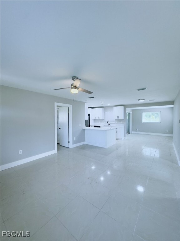 Building Photo - 4432 E Riverside Dr