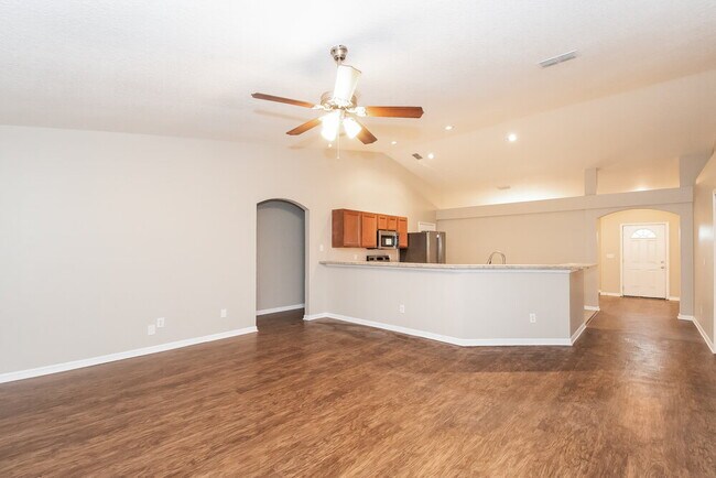 Foto del edificio - 1760 Glen Laurel Dr